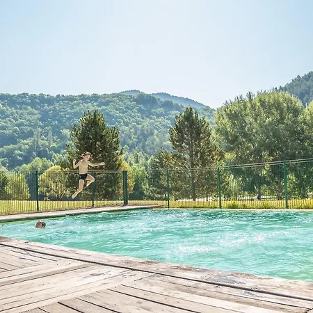 Les Chalets De Booz Saint-Germain-du-Teil