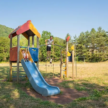 Les Chalets De Booz 샬레 *