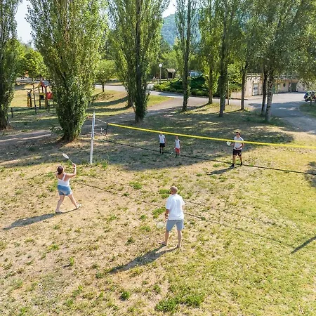 Les Chalets De Booz Saint-Germain-du-Teil