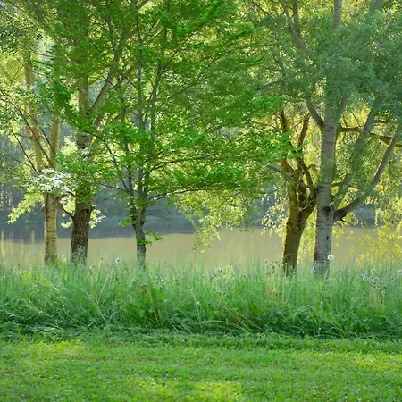샬레 Les Chalets De Booz Saint-Germain-du-Teil